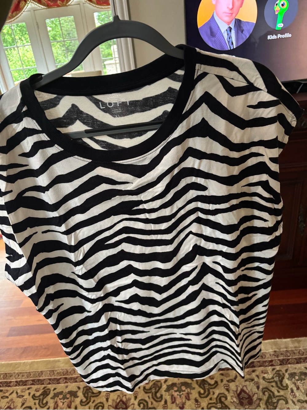 LOFT Black and White Zebra Stripe Scoop Neck Short Sleeve Top